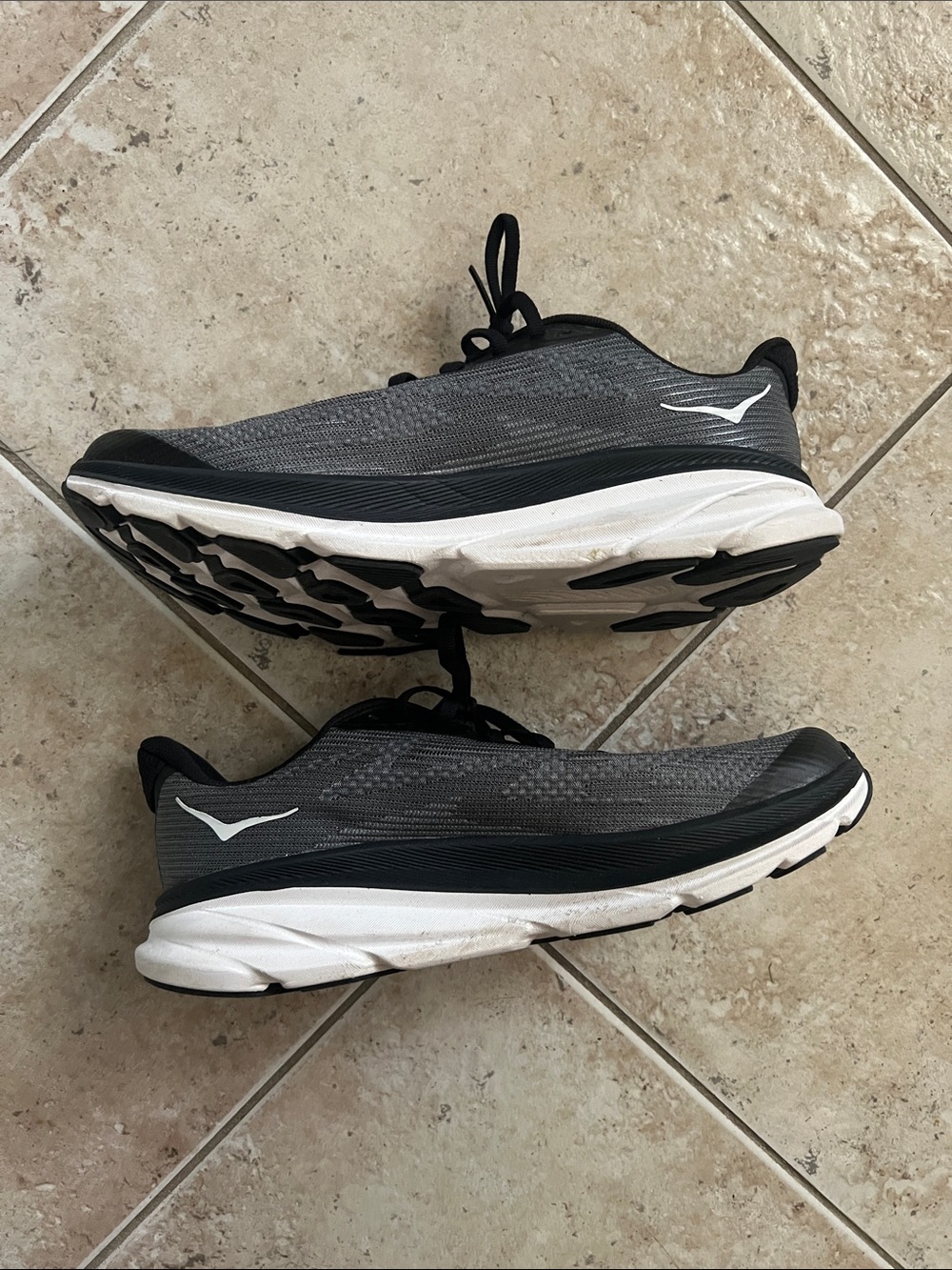 hoka clifton 9 running shoes - Picture 5 of 5